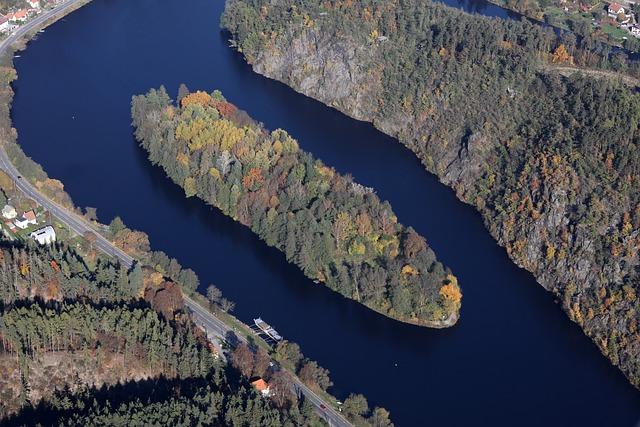 Jaké služby nabízí Pošta Sázava: Přehled a využití